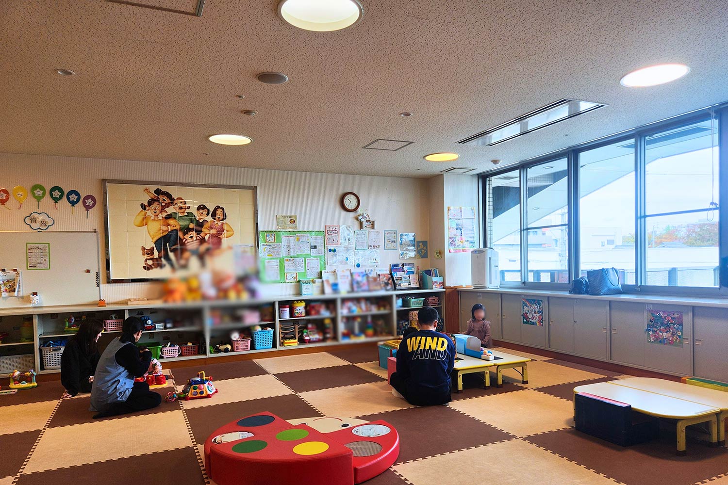 ばりっこ広場の内観