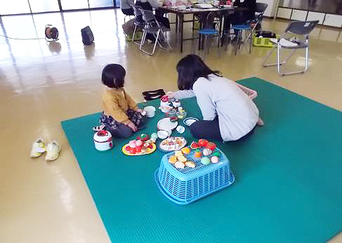 託児があるので上のお子さんの参加も大丈夫！